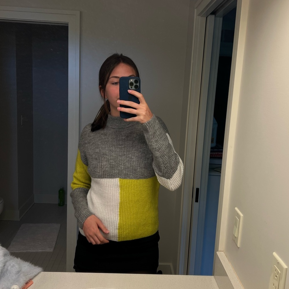 Abound Yellow/Grey/White Color-block Knit Sweater; size XXS
